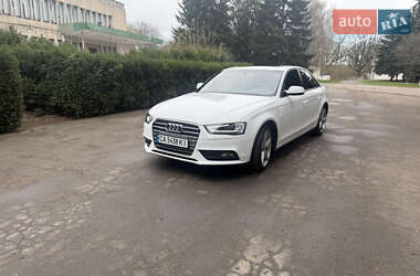 Седан Audi A4 2013 в 