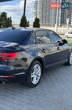 Седан Audi A4 2016 в 