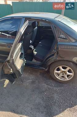 Седан Audi A4 1995 в 
