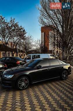 Седан Audi A4 2016 в 