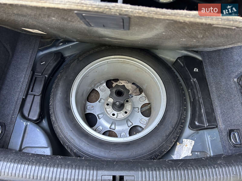 Седан Audi A4 2002 в Одессе