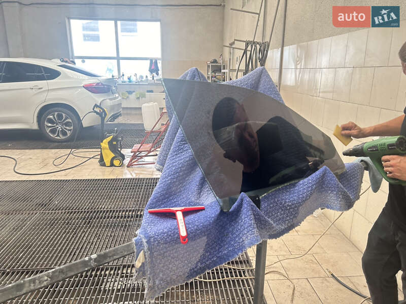 Седан Audi A4 2002 в Одессе