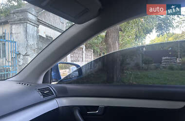 Седан Audi A4 2002 в 