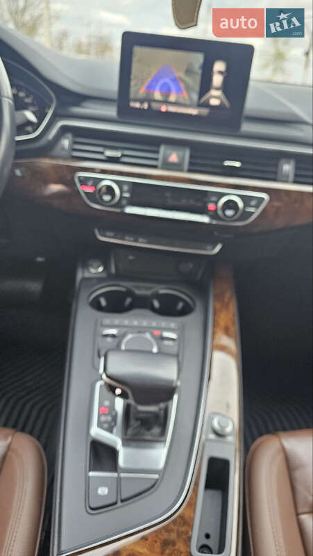 Седан Audi A4 2018 в Кривом Роге