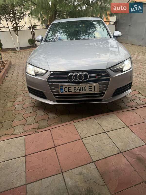 Универсал Audi A4 2017 в Черновцах
