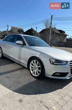 Седан Audi A4 2012 в 