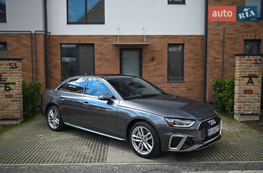 Седан Audi A4 2020 в 
