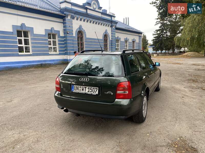 Универсал Audi A4 1999 в Лебедине
