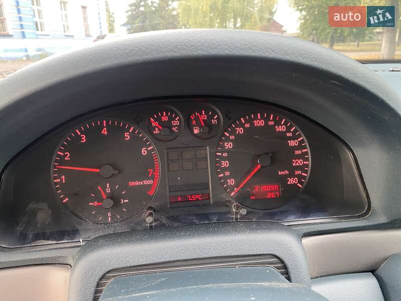 Универсал Audi A4 1999 в Лебедине