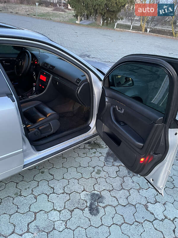 Седан Audi A4 2004 в Дубні