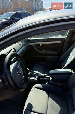 Седан Audi A4 2001 в 