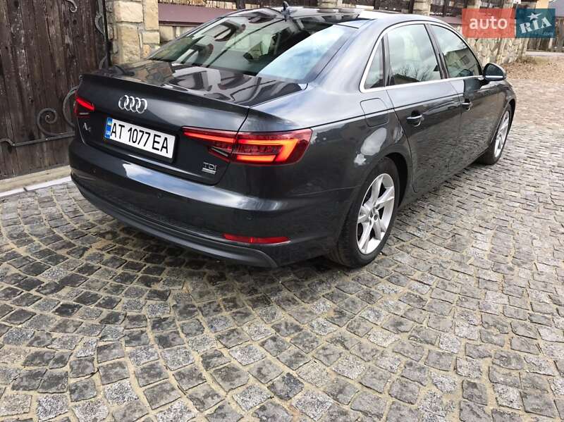 Седан Audi A4 2017 в Івано-Франківську
