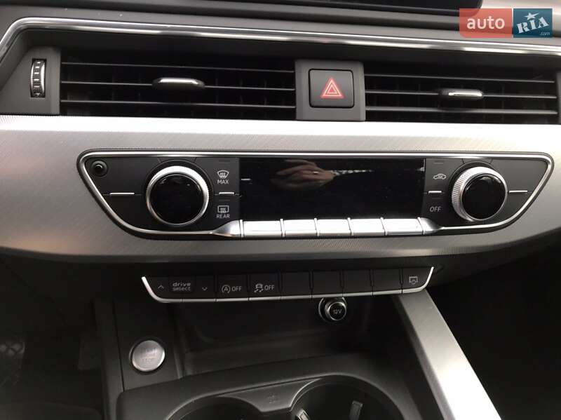 Седан Audi A4 2017 в Івано-Франківську