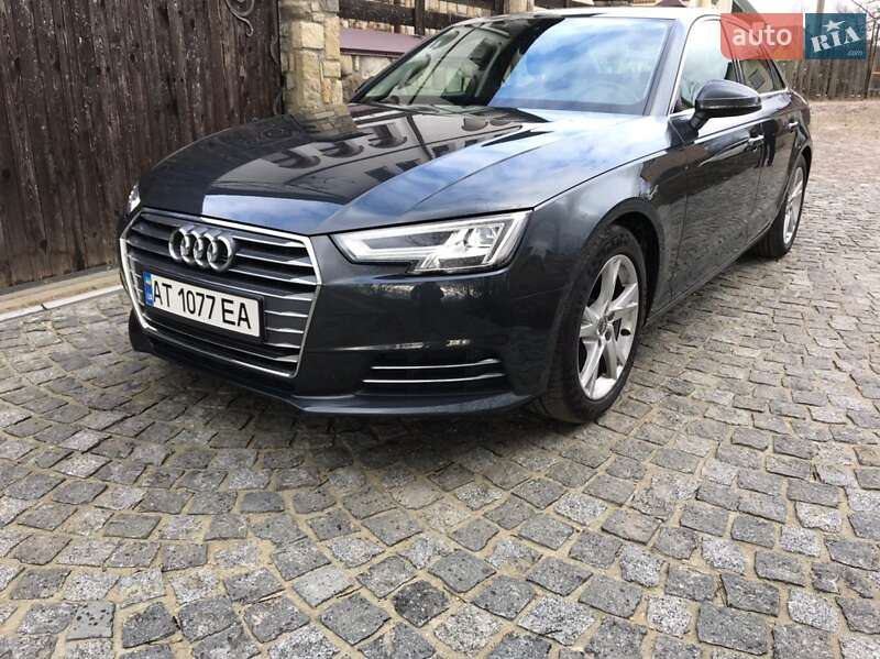 Седан Audi A4 2017 в Ивано-Франковске