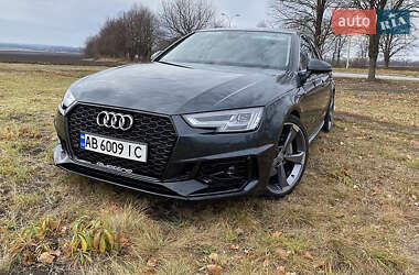 Седан Audi A4 2016 в 