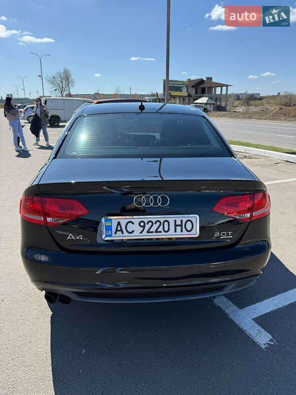Седан Audi A4 2011 в Луцке