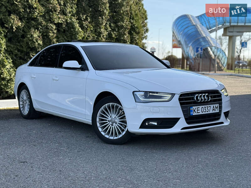 Седан Audi A4 2014 в Києві