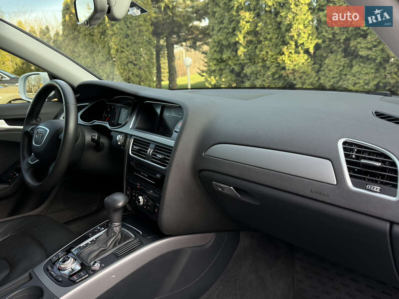 Седан Audi A4 2014 в Києві