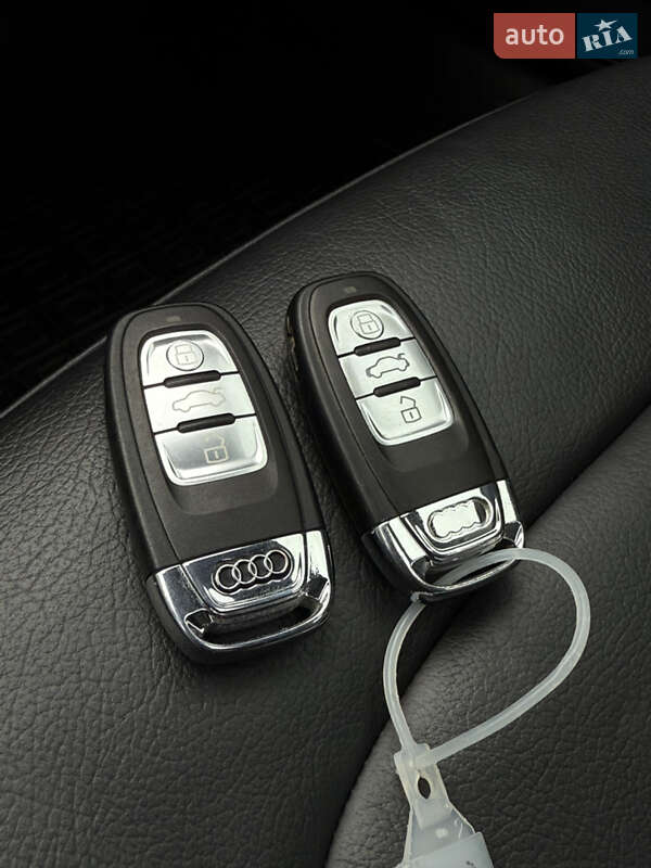 Седан Audi A4 2014 в Києві