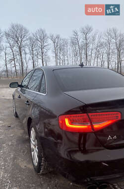 Седан Audi A4 2013 в 