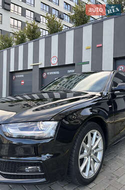 Седан Audi A4 2015 в 