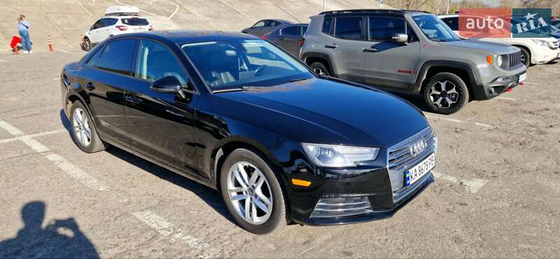 Седан Audi A4 2017 в 