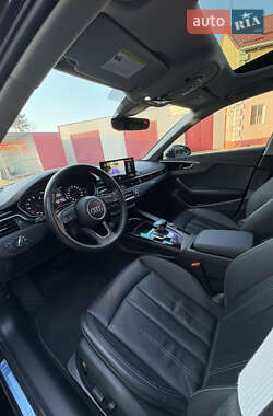Седан Audi A4 2021 в 