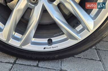 Седан Audi A4 2022 в 
