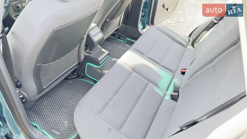 Седан Audi A4 1998 в Кам'янець-Подільському