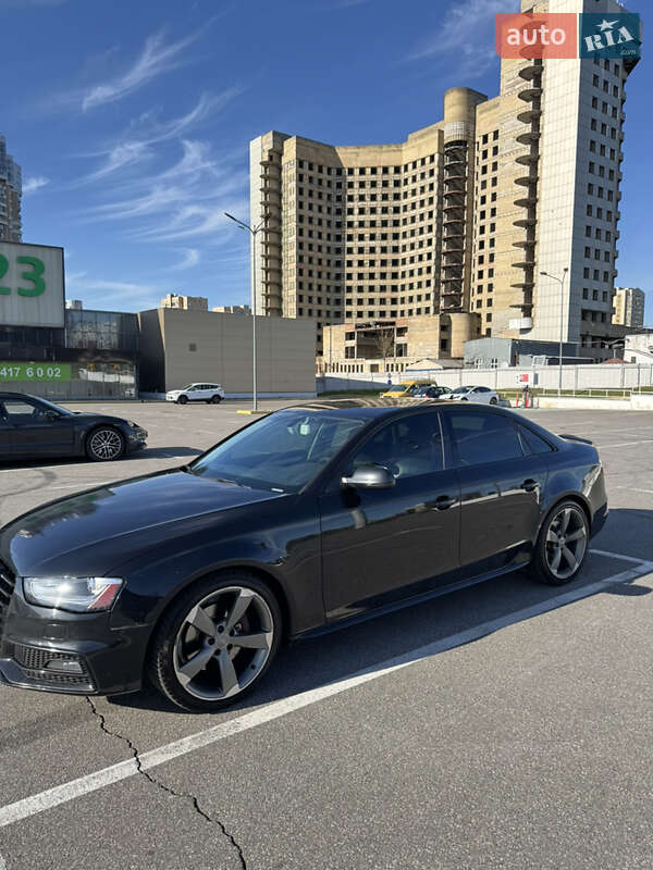Седан Audi A4 2013 в Киеве