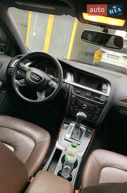 Седан Audi A4 2013 в 