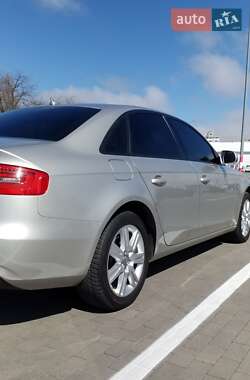 Седан Audi A4 2012 в 