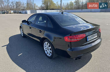 Седан Audi A4 2013 в 