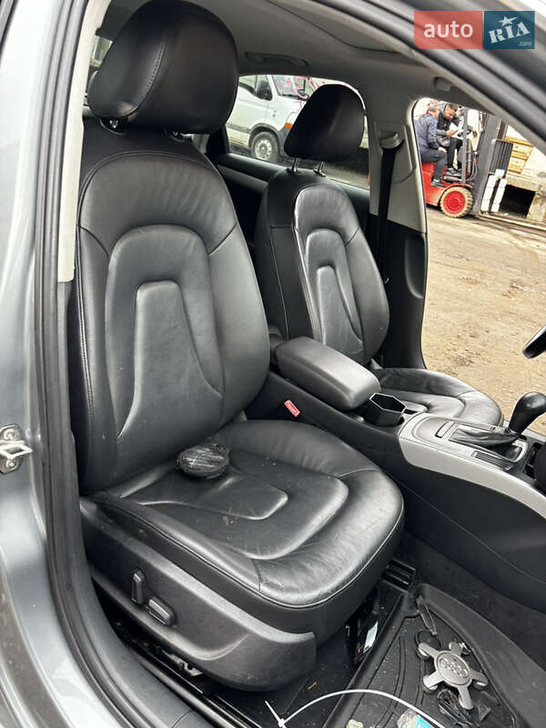 Седан Audi A4 2010 в Стрию
