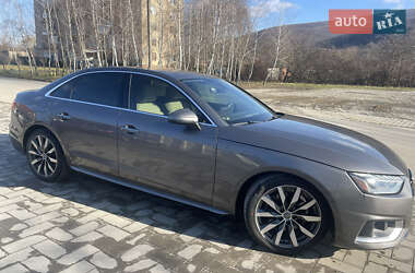 Седан Audi A4 2019 в 