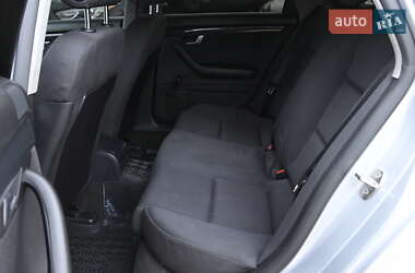 Универсал Audi A4 2004 в 