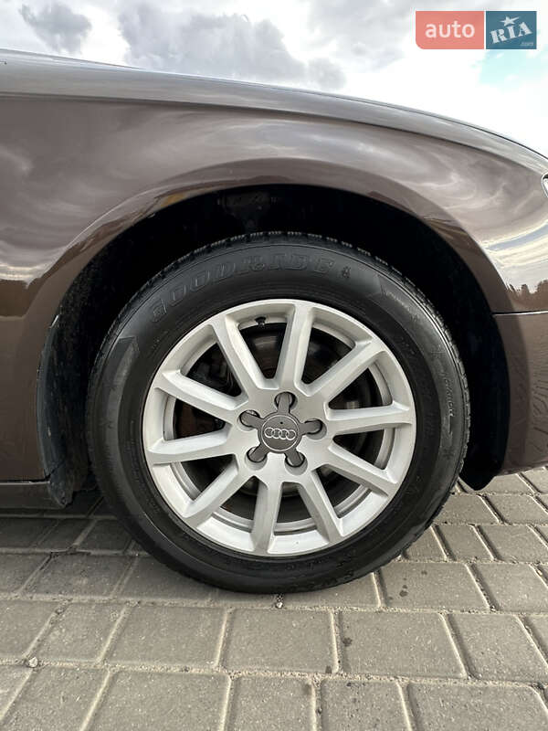 Универсал Audi A4 2012 в Луцке
