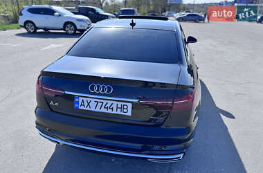 Седан Audi A4 2021 в 
