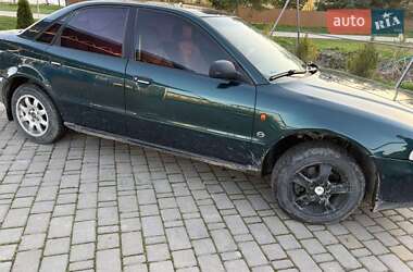 Седан Audi A4 1995 в Ивано-Франковске