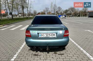 Седан Audi A4 2000 в 