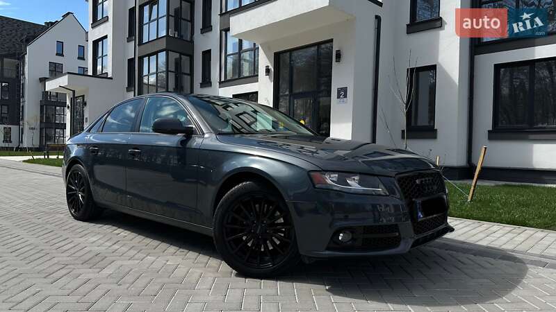 Седан Audi A4 2010 в Киеве