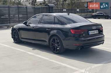 Седан Audi A4 2018 в 