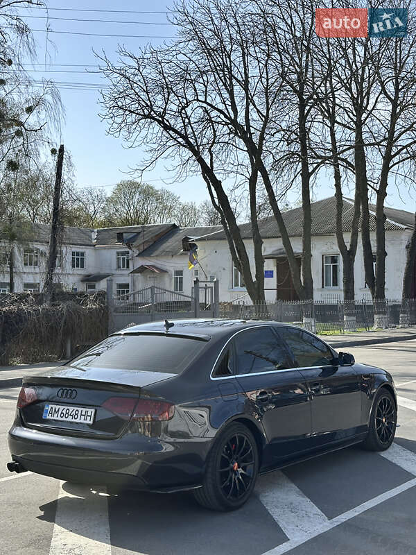 Седан Audi A4 2012 в 