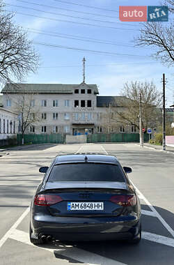 Седан Audi A4 2012 в 