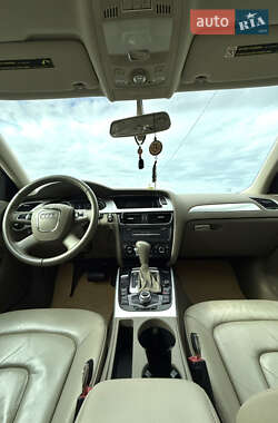 Седан Audi A4 2009 в 
