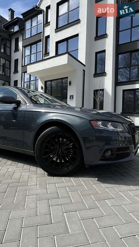 Седан Audi A4 2010 в Киеве