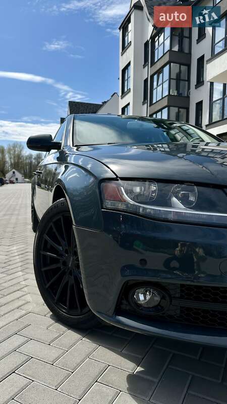 Седан Audi A4 2010 в Киеве
