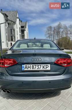 Седан Audi A4 2010 в 