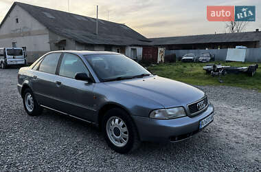Седан Audi A4 1995 в 