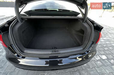 Седан Audi A4 2013 в 